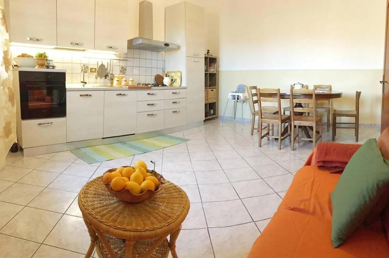 Ruhige & Grosszuegige Ferienwohnung In Sizilien Catenanuova