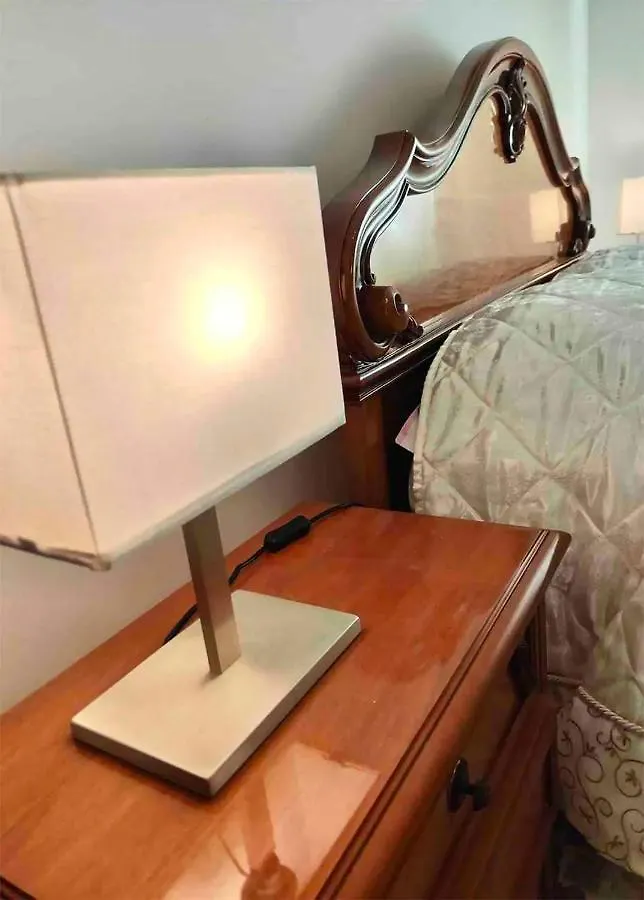 Ruhige & Grosszuegige Ferienwohnung In Sizilien Catenanuova