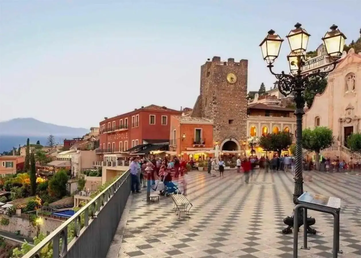 Ruhige & Grosszuegige Ferienwohnung In Sizilien Catenanuova 0*,  Italy